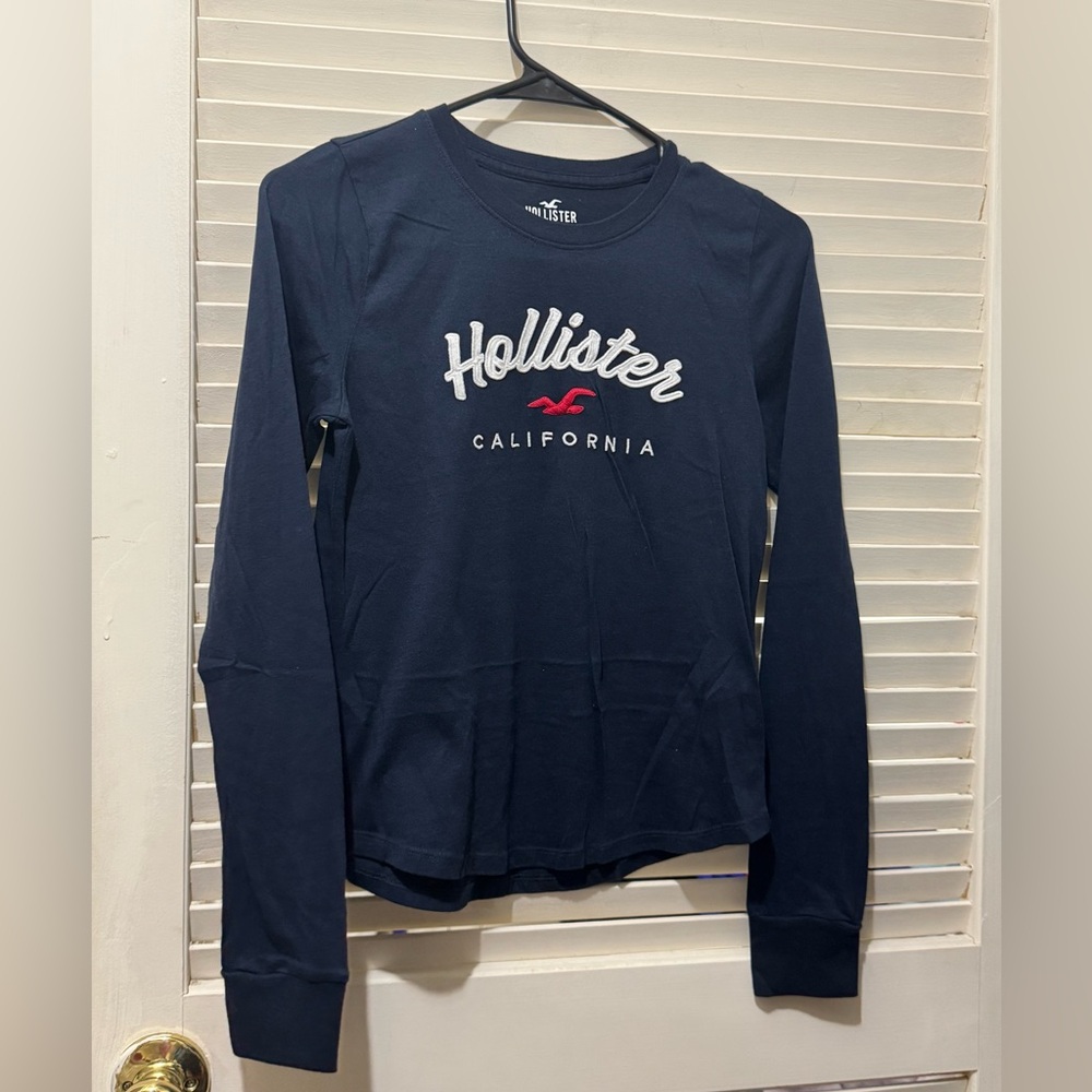 Hollister Navy Blue Long Sleeve Logo Tee EUC